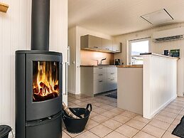 5 Star Holiday Home in Hals