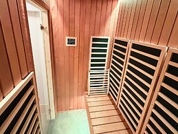 5 Star Holiday Home in Hals