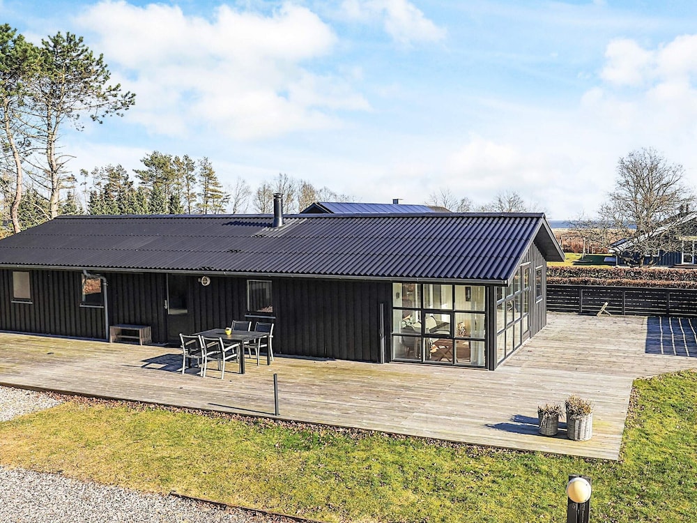5 Star Holiday Home in Hals