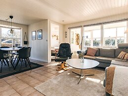 5 Star Holiday Home in Hals