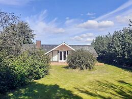 6 Person Holiday Home in Roslev
