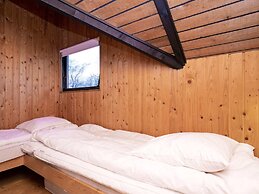 6 Person Holiday Home in Roslev