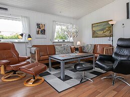 6 Person Holiday Home in Ulfborg