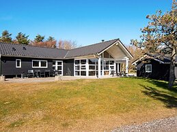 5 Star Holiday Home in Logstor
