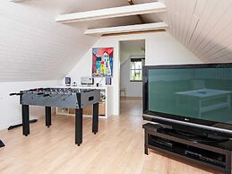 8 Person Holiday Home in Ulfborg-by Traum