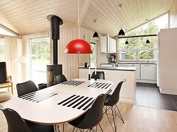 5 Star Holiday Home in Albaek