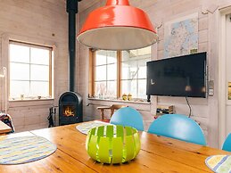 6 Person Holiday Home in Roslev
