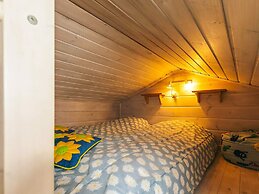 6 Person Holiday Home in Roslev