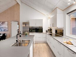 5 Star Holiday Home in Vaeggerlose