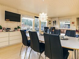 5 Star Holiday Home in Hals