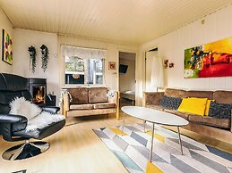 5 Star Holiday Home in Hals