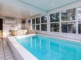 5 Star Holiday Home in Hals