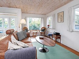5 Person Holiday Home in Vaeggerlose