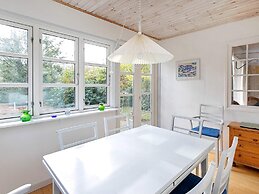5 Person Holiday Home in Vaeggerlose