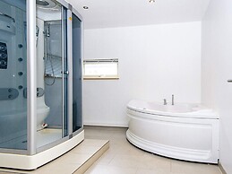 5 Star Holiday Home in Grenaa