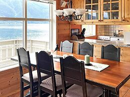 4 Star Holiday Home in Leikanger