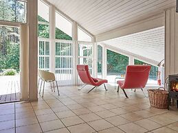 5 Star Holiday Home in Aakirkeby