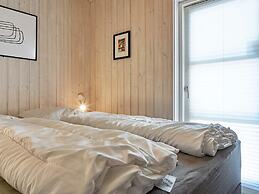 5 Star Holiday Home in Aakirkeby