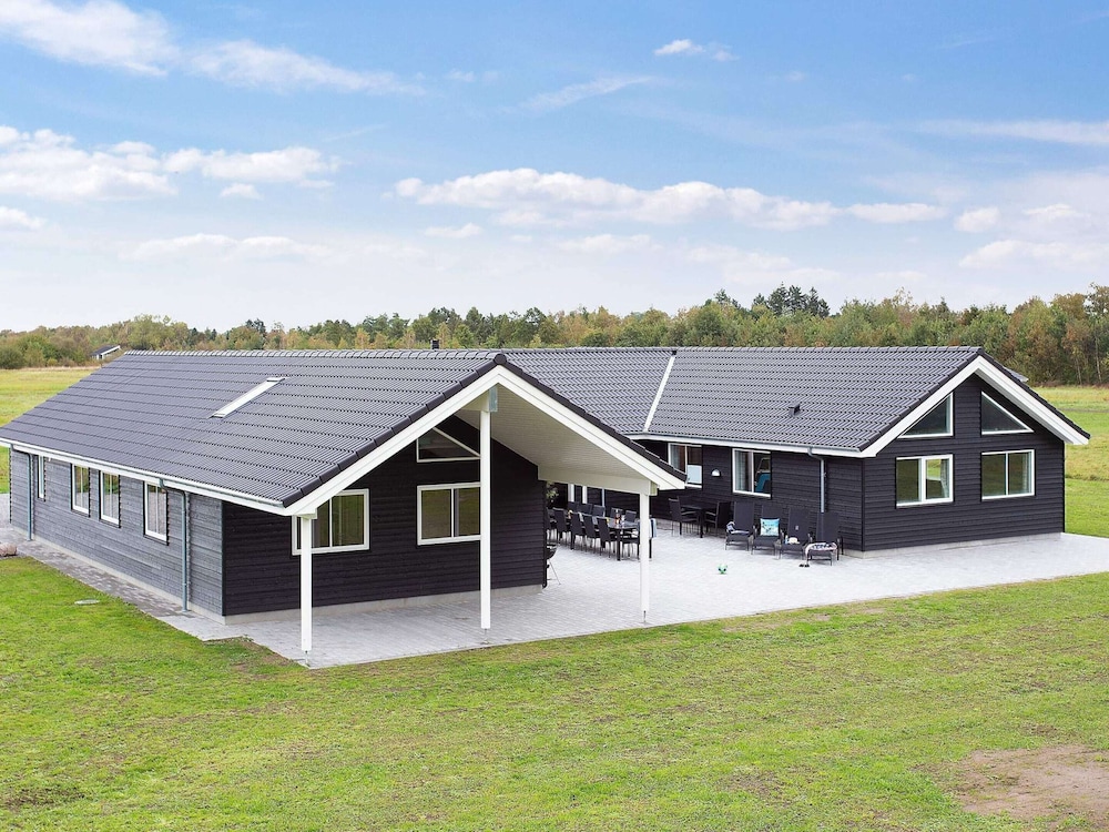 5 Star Holiday Home in Vaeggerlose