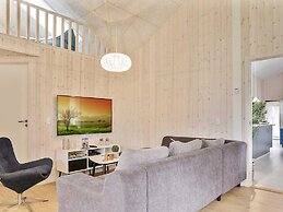 5 Star Holiday Home in Vaeggerlose