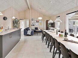 5 Star Holiday Home in Vaeggerlose