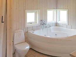 5 Star Holiday Home in Vaeggerlose