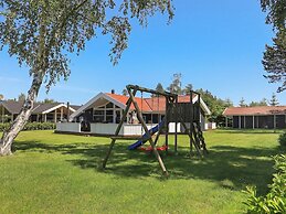 5 Star Holiday Home in Vaeggerlose