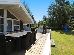 5 Star Holiday Home in Vaeggerlose