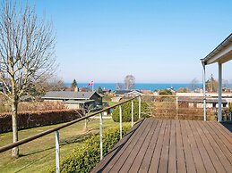 6 Person Holiday Home in Allingabro-by Traum