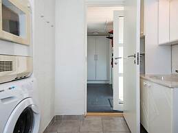 6 Person Holiday Home in Allingabro-by Traum