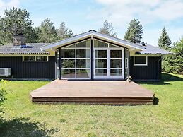 6 Person Holiday Home in Jerup
