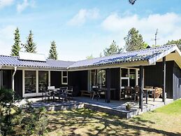 6 Person Holiday Home in Jerup