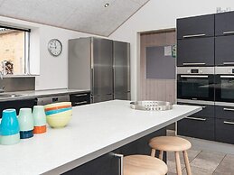 5 Star Holiday Home in Romo