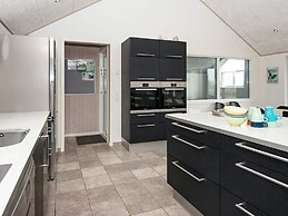 5 Star Holiday Home in Romo