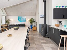 5 Star Holiday Home in Romo