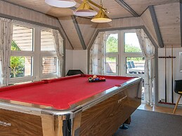 5 Star Holiday Home in Romo