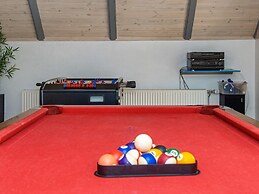 5 Star Holiday Home in Romo