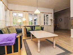 6 Person Holiday Home in Albaek