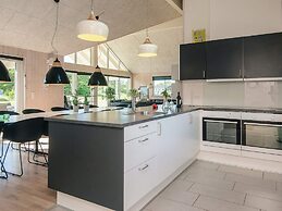 5 Star Holiday Home in Blavand