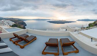 Caldera Cliff Illusion