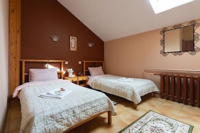 Hotel Rodina- Hostel