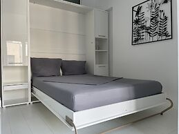 Westpark2 One-Bedroom Suite W5 Lakeview