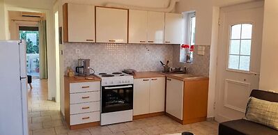 Marianos Apartments