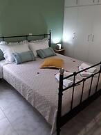 Marianos Apartments