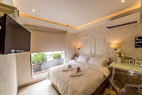 CJ Residence