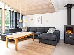 8 Person Holiday Home in Hemmet