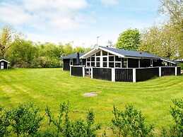 8 Person Holiday Home in Hemmet