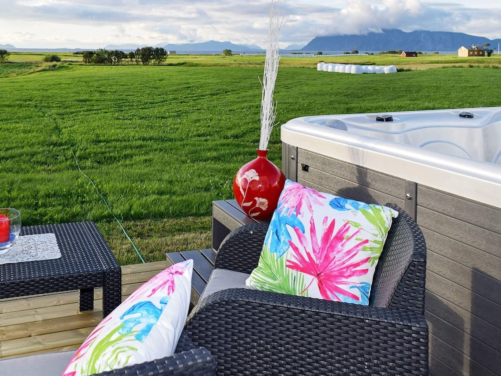 Holiday Home in Laukvik
