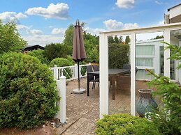 8 Person Holiday Home in Vaeggerlose