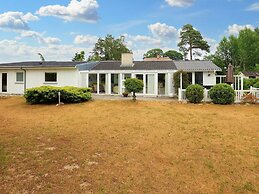 8 Person Holiday Home in Vaeggerlose